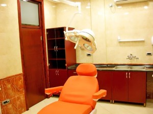 Oralna hirurgija, implantologija