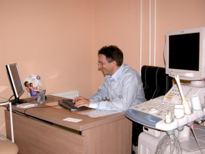 Dr Dejan Kozarski radiolog urološka ordinacija Uromedica