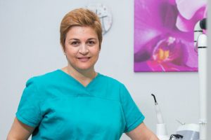 Dr Maja Djordjević, polivaletni stomatolog